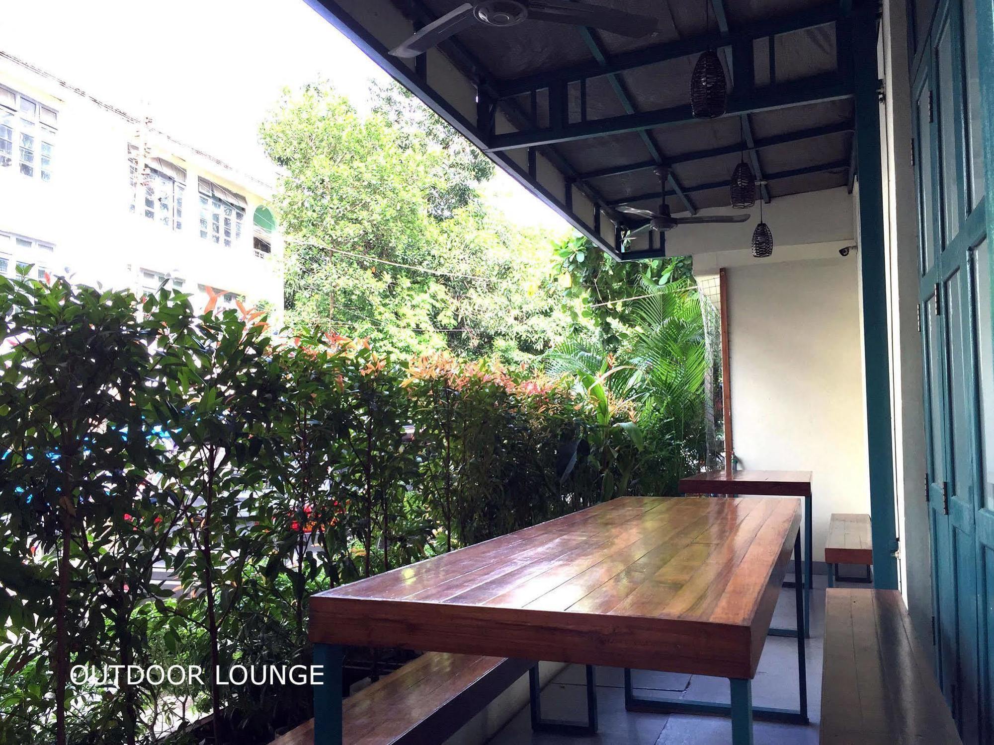 Pickled Tea Hostel 仰光 外观 照片